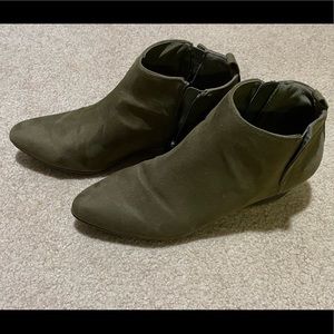 Old Navy Green Suede Booties